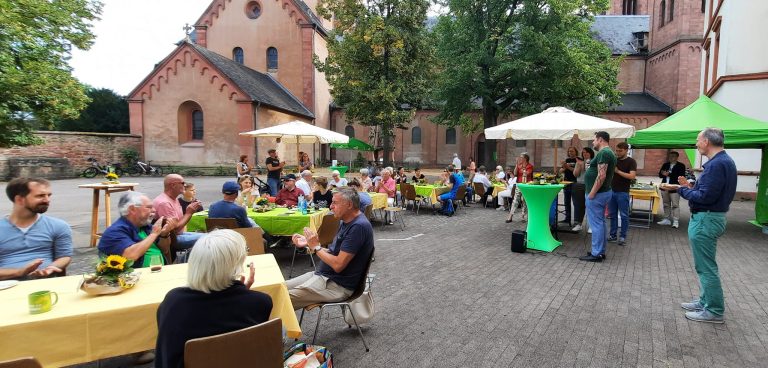 Seligenstädter Grüne feierten herrliches Sommerfest mit prominenten Gästen